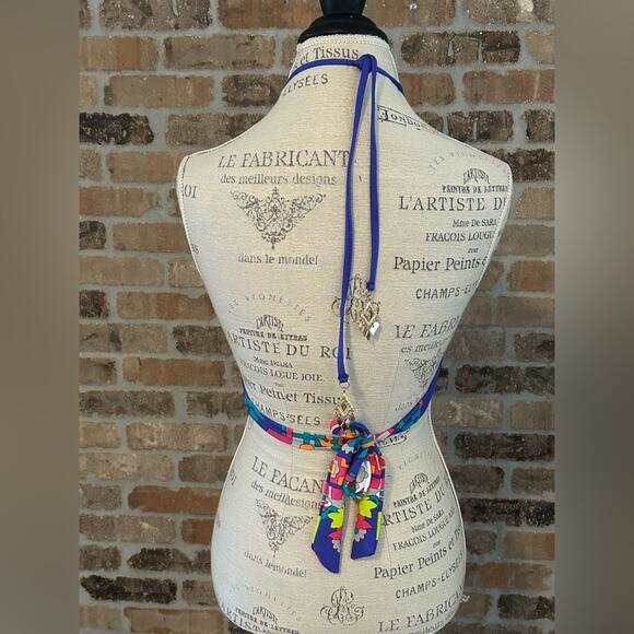 Trina Turk Women's Standard High Neck Halter Hipster Bikini Swimsuit Top sz 4 - Picture 4 of 10